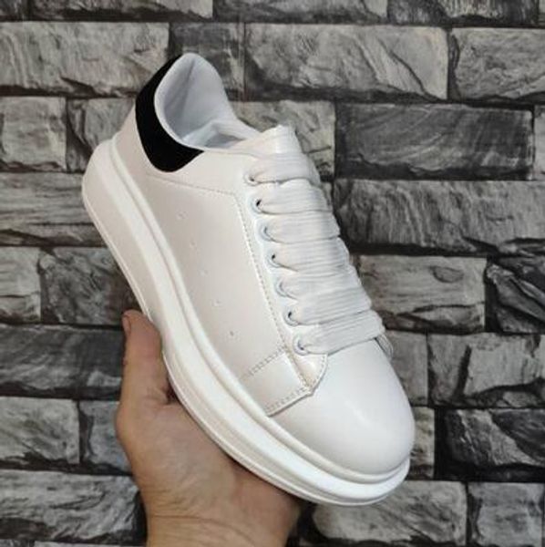 new season designer shoe fashion luxury women shoes men's leather lace up platform oversized sole sneakers white black casual shoes
new season designer shoe fashion luxury women shoes men's leather lace up platform oversized sole sneakers white black casual shoes