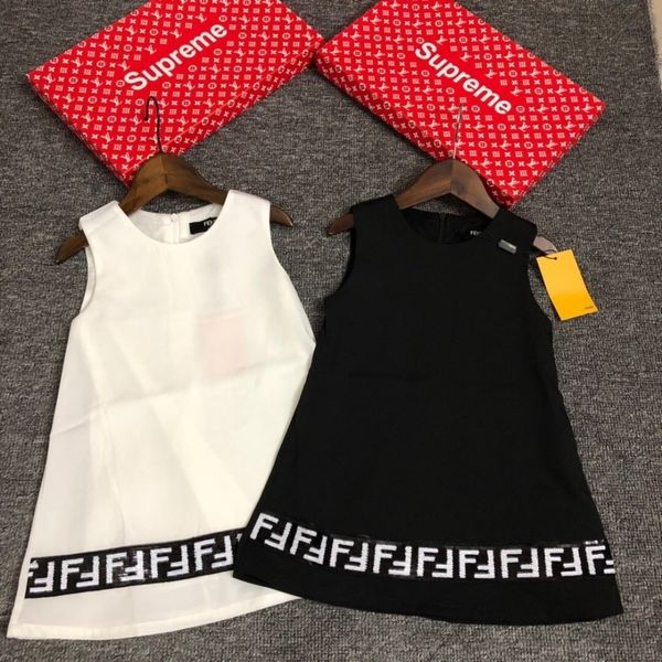 Children's dress 2019 new elegant and elegant imported cotton fabric Western princess dress summer girl skirt
Children's dress 2019 new elegant and elegant imported cotton fabric Western princess dress summer girl skirt