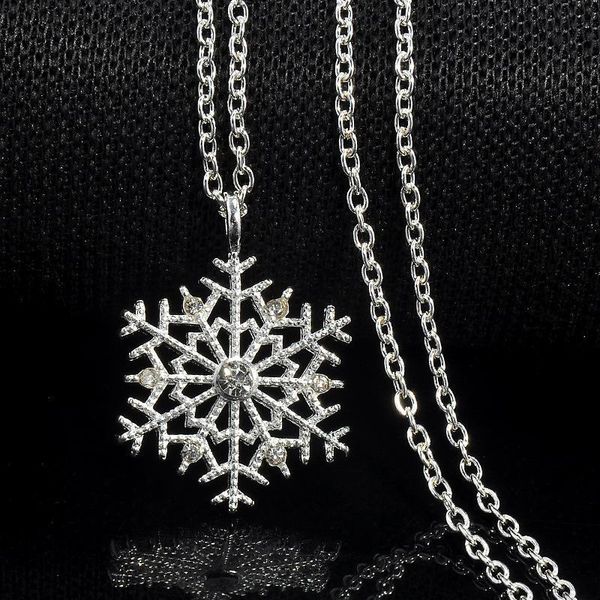 fashion charms lady crystal snowflake zircon flower silver christmas necklaces & pendants jewelry women sweater necklace gift 
fashion charms lady crystal snowflake zircon flower silver christmas necklaces & pendants jewelry women sweater necklace gift
