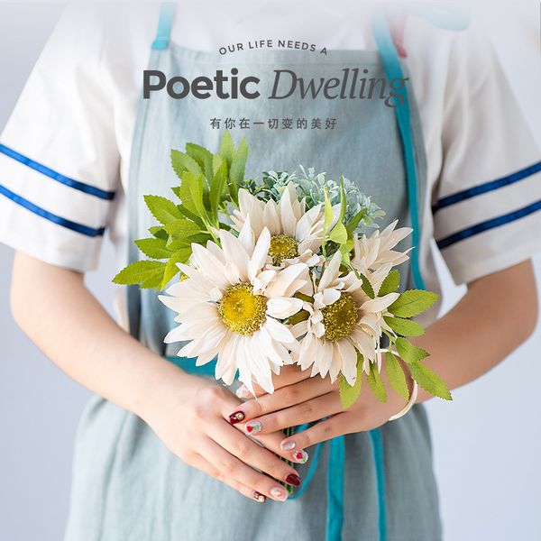 30cm 5 head european style retro simulation artificial van gogh sunflowers wedding decoration bride holding real touch
30cm 5 head european style retro simulation artificial van gogh sunflowers wedding decoration bride holding real touch