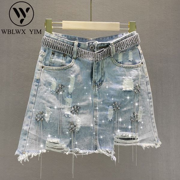plus size women high waist denim skirt summer fashion beading a-line mini skirt loose ripped jeans skirts female with belt, Black
plus size women high waist denim skirt summer fashion beading a-line mini skirt loose ripped jeans skirts female with belt, Black