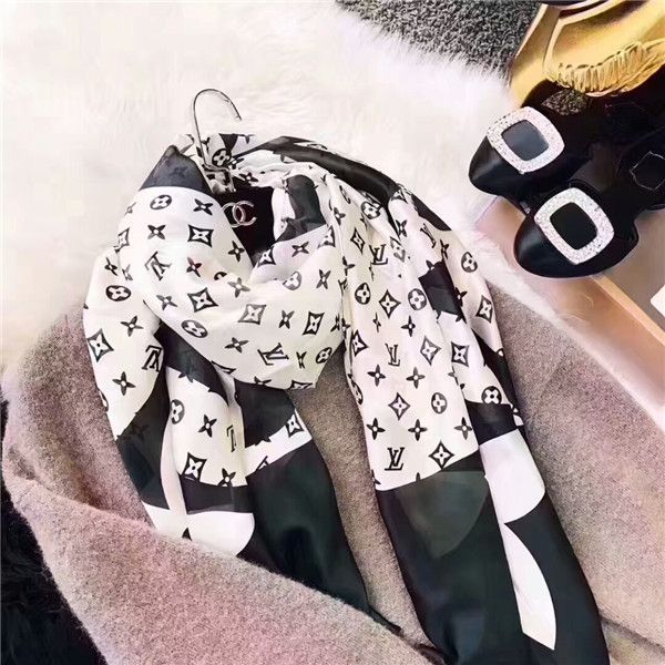 

Оптовая продажа 2019 бренд шелк классический печатный шарф женская мода шарф мягки