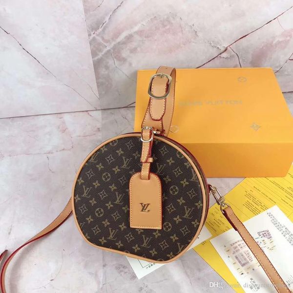 Женская сумка через плечо через плечо Модная маленькая сумка Boite Chapeau 2019 года Нова
Женская сумка через плечо через плечо Модная маленькая сумка Boite Chapeau 2019 года Нова