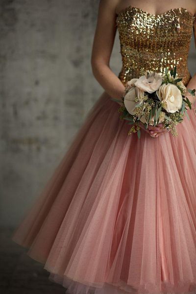 2019 new vintage gold sequins bridesmaid dresses a line tea length blush pink tulle cocktail dresses length short bridesmaid gowns, White;pink
2019 new vintage gold sequins bridesmaid dresses a line tea length blush pink tulle cocktail dresses length short bridesmaid gowns, White;pink
