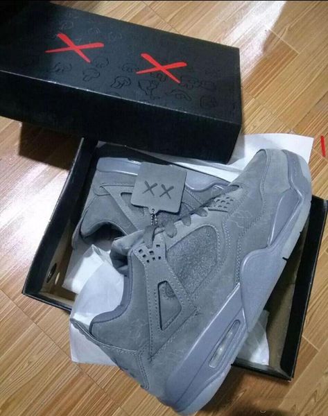 2019kaws x 4 xx kaws cool grey white black glow basketball shoes mens 4s white blue black sports sneakers
2019kaws x 4 xx kaws cool grey white black glow basketball shoes mens 4s white blue black sports sneakers