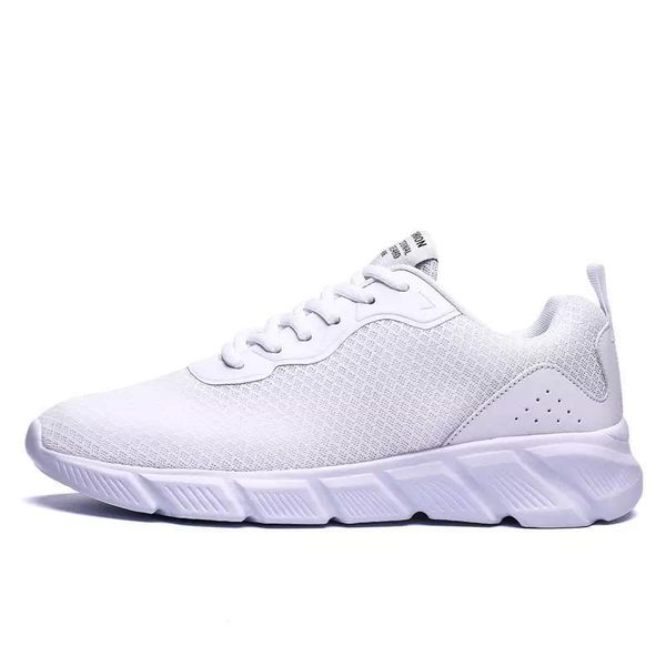 with socks fashion luxury running shoes for men women triple black breathable mens trainer outdoor designer sport sneakers, White;red
with socks fashion luxury running shoes for men women triple black breathable mens trainer outdoor designer sport sneakers, White;red