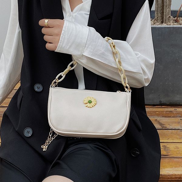 new original design fashion handbag & elegant daisy chain underarm bag shoulder bag width 21cm height 12cm thickness 5cm
new original design fashion handbag & elegant daisy chain underarm bag shoulder bag width 21cm height 12cm thickness 5cm