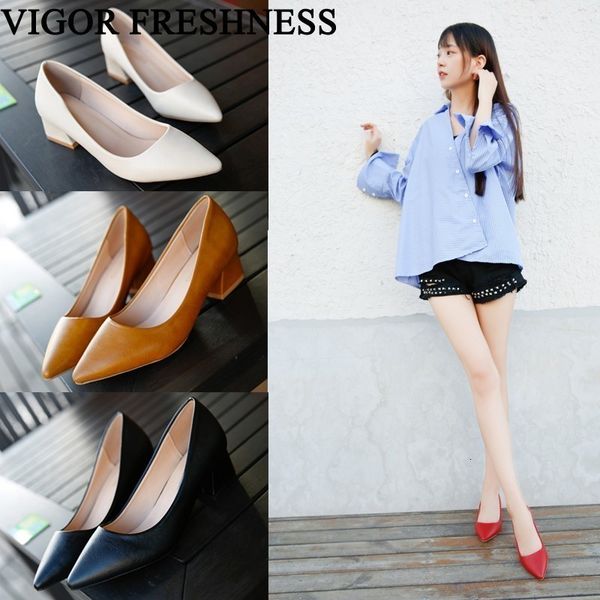 vigor freshness spring shoes low heels pumps office ladies shoes 4cm autumn female dress pumps party woman heels shoes wy462, Black
vigor freshness spring shoes low heels pumps office ladies shoes 4cm autumn female dress pumps party woman heels shoes wy462, Black
