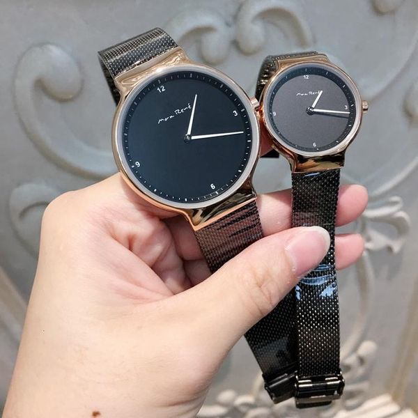 2020 luxury fashion women /man quartz wristwatch rose gold stainless steel women watch black color lover casual watches g, Slivery;brown
2020 luxury fashion women /man quartz wristwatch rose gold stainless steel women watch black color lover casual watches g, Slivery;brown