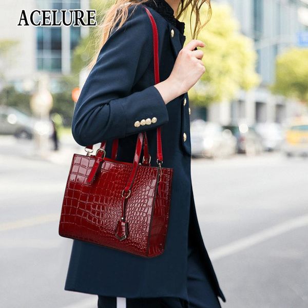 good qualityalligator pu leather shoulder bags for women solid color high-capacity beautiful ladies messenger bags all-match handbag
good qualityalligator pu leather shoulder bags for women solid color high-capacity beautiful ladies messenger bags all-match handbag