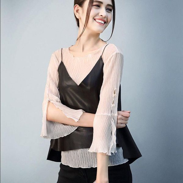 2020 new leather vest women coat v neck a line slim party club elegant jacket sleeveless feminino, Black;white
2020 new leather vest women coat v neck a line slim party club elegant jacket sleeveless feminino, Black;white
