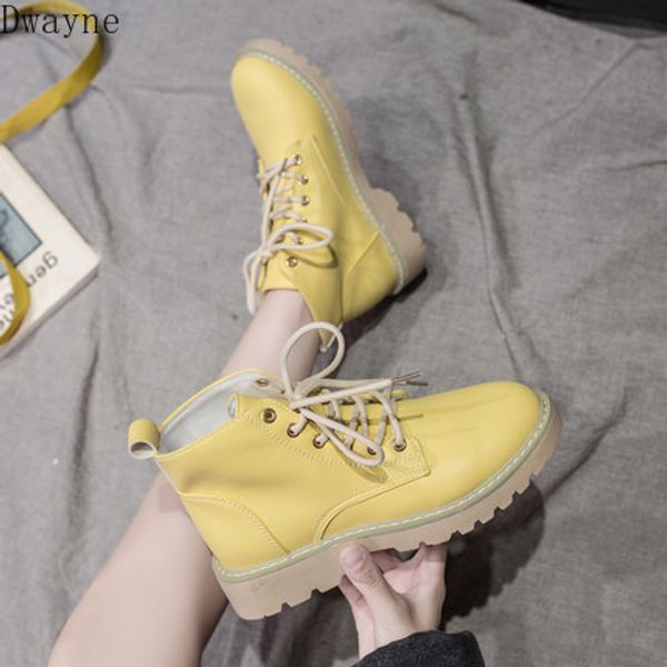 2020 autumn new female korean version of the british wind with locomotive wild retro boots, Black
2020 autumn new female korean version of the british wind with locomotive wild retro boots, Black