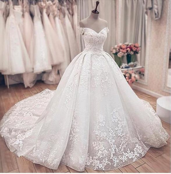 vintage 2020 lace wedding dresses cap sleeves formal dubai african lace bridal gowns plus size, White
vintage 2020 lace wedding dresses cap sleeves formal dubai african lace bridal gowns plus size, White