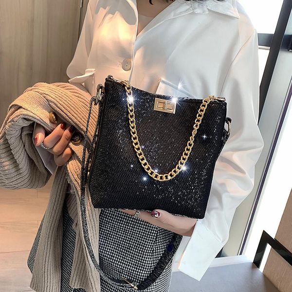 designer-2019 new black shoulder chain bag fashion sequins lady handbags plaid tote bag designer handbag bucket bags messenger bag nini/3
designer-2019 new black shoulder chain bag fashion sequins lady handbags plaid tote bag designer handbag bucket bags messenger bag nini/3