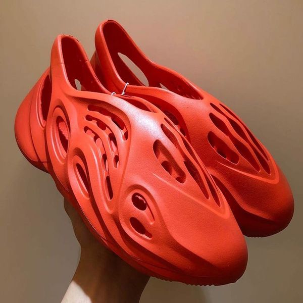 2020 kanye slipper men women bone earth brown desert sand slide resin designer shoes sandals triple black foam runner
2020 kanye slipper men women bone earth brown desert sand slide resin designer shoes sandals triple black foam runner