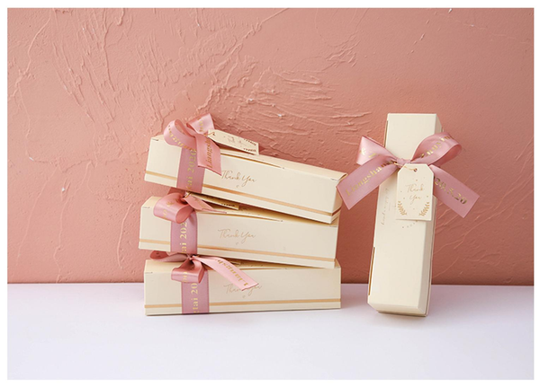 wedding favor 50pcs personalized box custom name date chocolate lipstick silk scarf candy boxes gifts for guest
wedding favor 50pcs personalized box custom name date chocolate lipstick silk scarf candy boxes gifts for guest