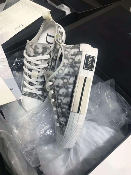 2019c new trend luxury de igner triped ca ual hoe couple hoe fa hion wild men and women port hoe 35 45
2019c new trend luxury de igner triped ca ual hoe couple hoe fa hion wild men and women port hoe 35 45