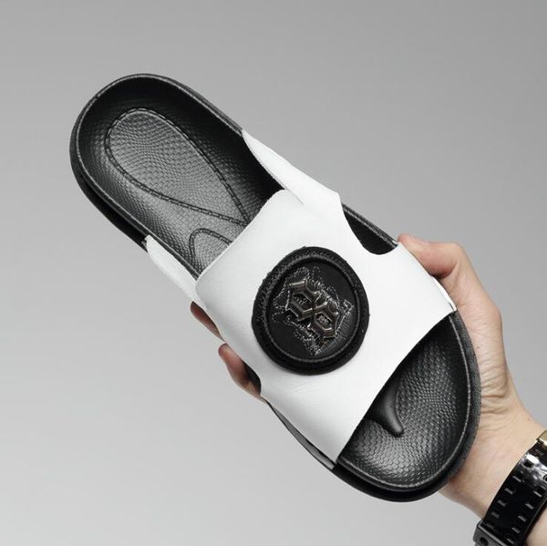 genuine leather men's trend slippers 2019 est brand designer beach sandals slippers europe and america men soft bottom non-slip slipper, Black
genuine leather men's trend slippers 2019 est brand designer beach sandals slippers europe and america men soft bottom non-slip slipper, Black