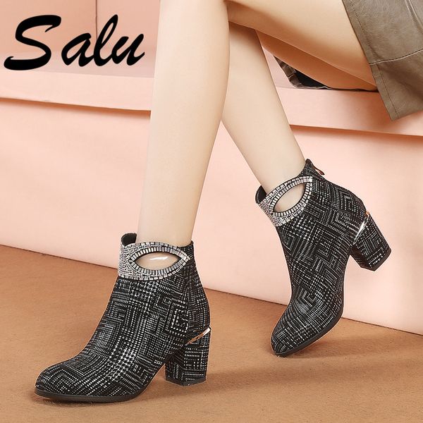 salu new boots women ankle boots autumn winter warm cow suede high heels shoes woman round toe zipper black quality shoes
salu new boots women ankle boots autumn winter warm cow suede high heels shoes woman round toe zipper black quality shoes