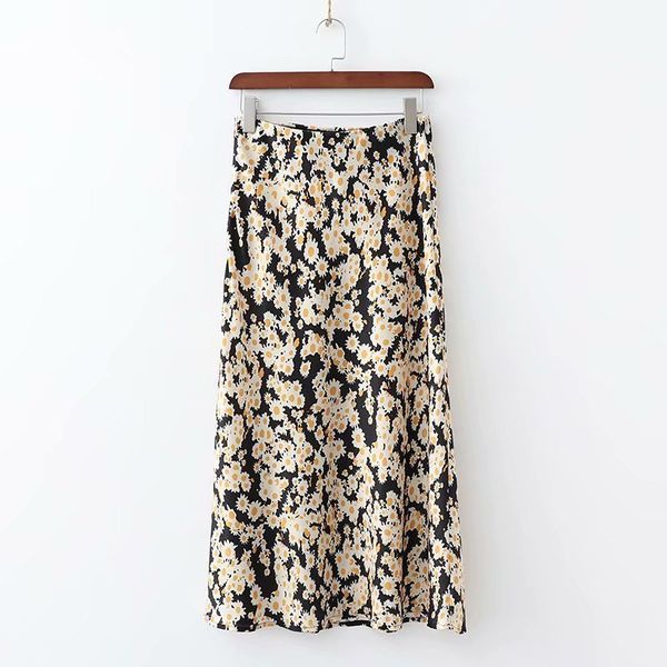 popular new cotton mujer skirt xd40-2044 european and american daisy printed half-length skirt, Black
popular new cotton mujer skirt xd40-2044 european and american daisy printed half-length skirt, Black