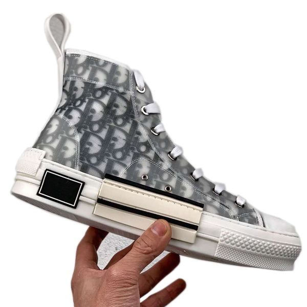 2020 new designer luxury outdoor brand leather men's casual shoes multicolor printed sports shoes breathable and comfortable
2020 new designer luxury outdoor brand leather men's casual shoes multicolor printed sports shoes breathable and comfortable