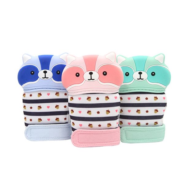 animal raccoon cartoon teething gloves finger baby teether mittens silicone toy infant newborn dental care sucking sound kids toys
animal raccoon cartoon teething gloves finger baby teether mittens silicone toy infant newborn dental care sucking sound kids toys