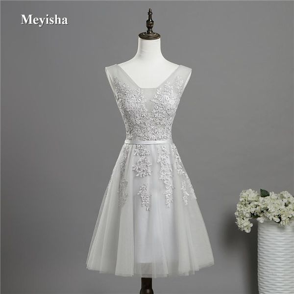 zj6009 v neck lace short tulle silver prom dresses 2018 lace up back formal party dresses for graduation plus size customer made, White;black
zj6009 v neck lace short tulle silver prom dresses 2018 lace up back formal party dresses for graduation plus size customer made, White;black