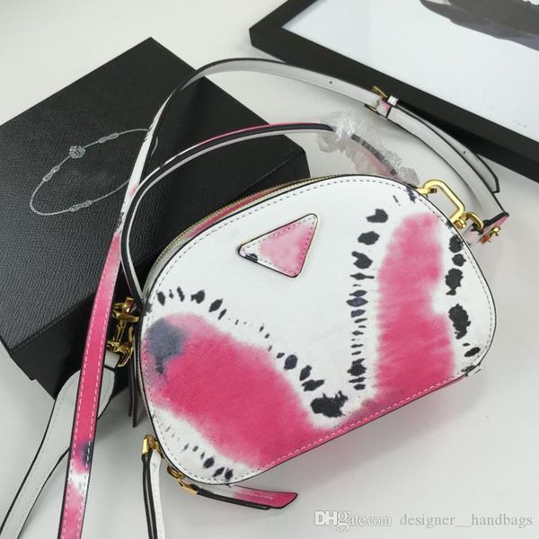 designer bags famous brand full leather half moon belt color matching metal hook camera bag genuine leather
designer bags famous brand full leather half moon belt color matching metal hook camera bag genuine leather