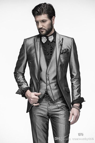 popular one button groomsmen peak lapel groom tuxedos men suits wedding/prom man blazer ( jacket+pants+vest+tie) 629, Black;gray
popular one button groomsmen peak lapel groom tuxedos men suits wedding/prom man blazer ( jacket+pants+vest+tie) 629, Black;gray