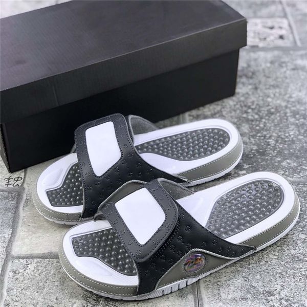 brand fashion slide sandals slippers for men women luxury designer beach flip flops slipper size 36-47, Black
brand fashion slide sandals slippers for men women luxury designer beach flip flops slipper size 36-47, Black