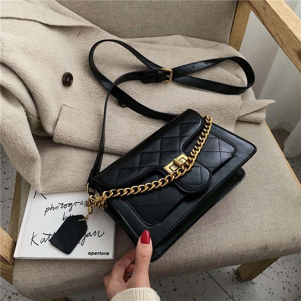 vintage pu leather crossbody bags for women 2020 chain design shoulder messenger bag lady small handbags black bags female
vintage pu leather crossbody bags for women 2020 chain design shoulder messenger bag lady small handbags black bags female