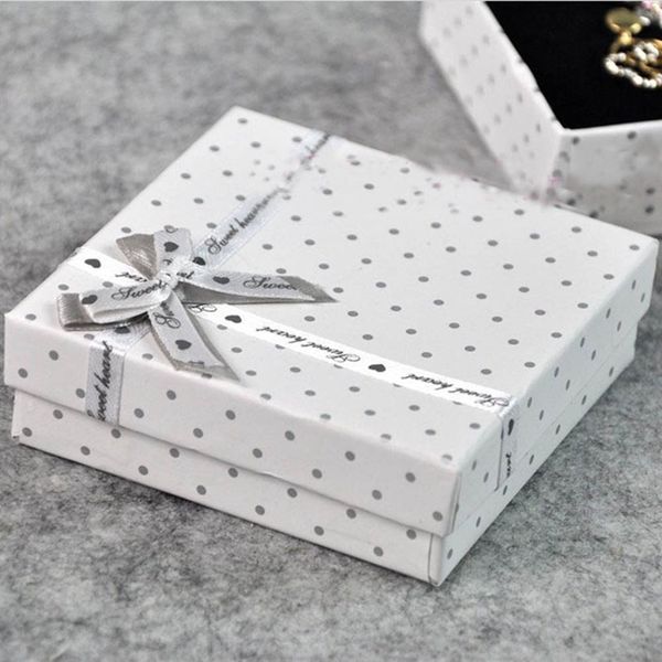 fashion jewelry box necklace bracelet bangles earrings rings keychains brooch gift box bowknot jewelry boxes
fashion jewelry box necklace bracelet bangles earrings rings keychains brooch gift box bowknot jewelry boxes