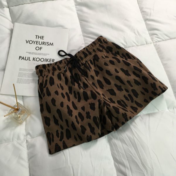 женский дизайнер sportshorts leopard print повседневная шорты женщины носите свободную дикую высокую талию бедро широкие ноги горячие брюки, White;black
женский дизайнер sportshorts leopard print повседневная шорты женщины носите свободную дикую высокую талию бедро широкие ноги горячие брюки, White;black