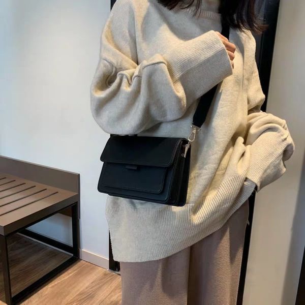 women's bag 2019 new fashion small square bag wide shoulder belt messenger women's korean version ins super fire single shou
women's bag 2019 new fashion small square bag wide shoulder belt messenger women's korean version ins super fire single shou