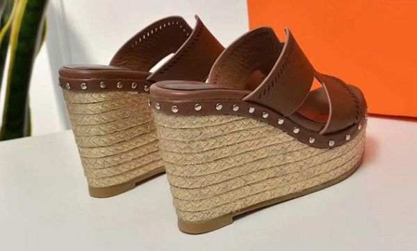 5a women 3108180 espadrille in calfskin leather,wedge heel,natural leather sole,braided rope heels,size 34-40,dhl ing, Black
5a women 3108180 espadrille in calfskin leather,wedge heel,natural leather sole,braided rope heels,size 34-40,dhl ing, Black