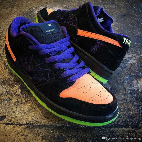 est authentic sb dunk low night of mischief black total orange-court purple-volt hallowee running shoes for men sports sneakers with box
est authentic sb dunk low night of mischief black total orange-court purple-volt hallowee running shoes for men sports sneakers with box