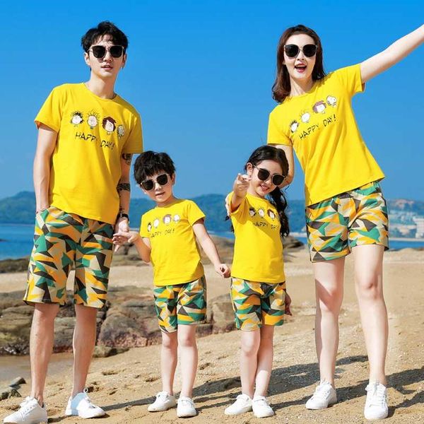 fashion summer cartoon family outfits clothing mother girl father boy cotton yellow t shirts & shorts 2pcs/sets family clothes, Blue
fashion summer cartoon family outfits clothing mother girl father boy cotton yellow t shirts & shorts 2pcs/sets family clothes, Blue