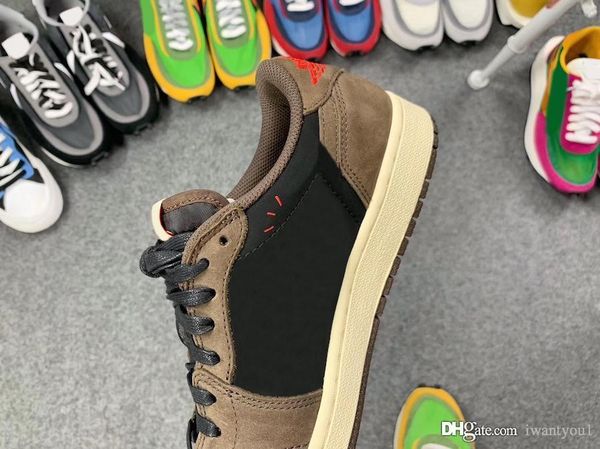 authentic travis scott air low 1 og sp retro cactus jack black dark mocha university red sail men basketball shoes sport sneakers cq4277-001
authentic travis scott air low 1 og sp retro cactus jack black dark mocha university red sail men basketball shoes sport sneakers cq4277-001