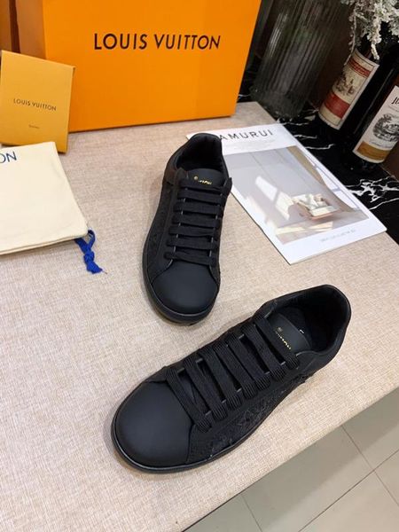 wvv30 high-quality autumn and winter high-grade women s casual shoes, classic printing highlights the unique charm of delivery 36-40, Black
wvv30 high-quality autumn and winter high-grade women s casual shoes, classic printing highlights the unique charm of delivery 36-40, Black