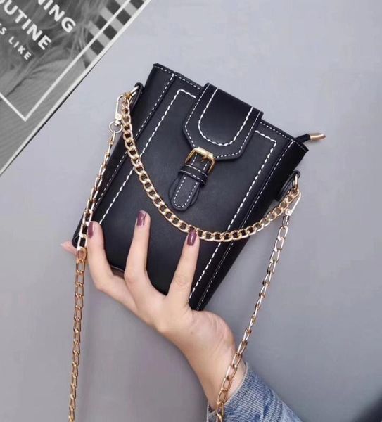 2019 новых корейских женщин мешок ковш сумка симпатичные цепи леди crossbody плеча 
2019 новых корейских женщин мешок ковш сумка симпатичные цепи леди crossbody плеча