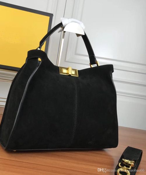 Famous designer new handbag ladies shoulder bag oblique high quality large capacity bag34*26*12
Famous designer new handbag ladies shoulder bag oblique high quality large capacity bag34*26*12