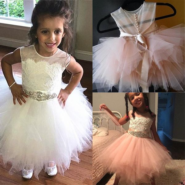cute blush short flower girls dresses for wedding party sheer neck ruffles crystal rhinestones ribbon first communion dresses, Red;yellow
cute blush short flower girls dresses for wedding party sheer neck ruffles crystal rhinestones ribbon first communion dresses, Red;yellow