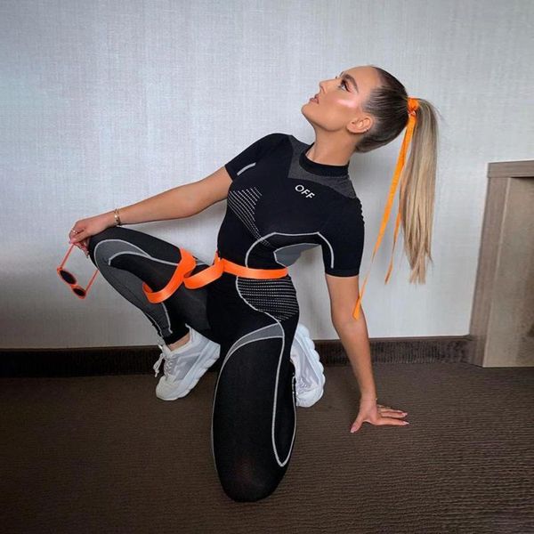 sporty skinny  stretchy lifting hips bodycon bodysuit activewear jogging set high waist workout letter print fit rompsuits, Black;blue
sporty skinny  stretchy lifting hips bodycon bodysuit activewear jogging set high waist workout letter print fit rompsuits, Black;blue