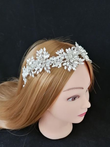 bridal headbands rhinestones hairwear chaplet accessories,luxury silver korean wedding tiara headpieces crowns with cube zircon, Golden;white
bridal headbands rhinestones hairwear chaplet accessories,luxury silver korean wedding tiara headpieces crowns with cube zircon, Golden;white