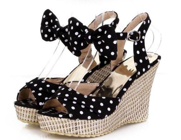 2019 women's sandals in summer with new style slope heel thick bottom waterproof table @48, Black
2019 women's sandals in summer with new style slope heel thick bottom waterproof table @48, Black
