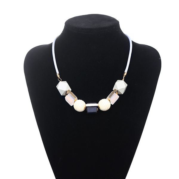 горячий цвет древесины ожерелье европейских и американских ювелирных изделий геометрическая подвеска женщин приграничное ожерелье женская од, Silver
горячий цвет древесины ожерелье европейских и американских ювелирных изделий геометрическая подвеска женщин приграничное ожерелье женская од, Silver