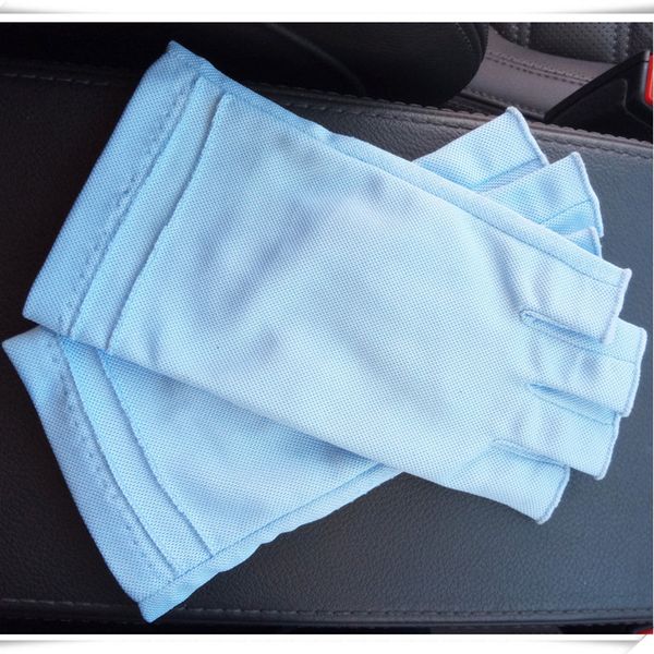fashion-spring and summer thin section breathable gloves female half finger non-slip driving couple gloves male sz005-5, Blue;gray
fashion-spring and summer thin section breathable gloves female half finger non-slip driving couple gloves male sz005-5, Blue;gray