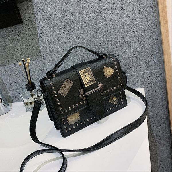 female shoulder crossbody rivet bags for women 2020 leather handbags ladies tote hand bags sac a main
female shoulder crossbody rivet bags for women 2020 leather handbags ladies tote hand bags sac a main