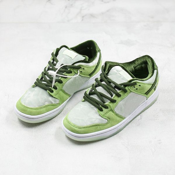 2020 new strangelove x sb dunk low dunk green velvet running shoes valentine's day women mens sports skateboard sneakers
2020 new strangelove x sb dunk low dunk green velvet running shoes valentine's day women mens sports skateboard sneakers