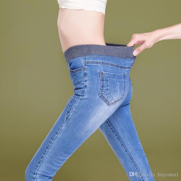 2020 spring and summer plus size mid elastic waist stretch ankle length mom jeans for women skinny pants capris jeans, Blue
2020 spring and summer plus size mid elastic waist stretch ankle length mom jeans for women skinny pants capris jeans, Blue
